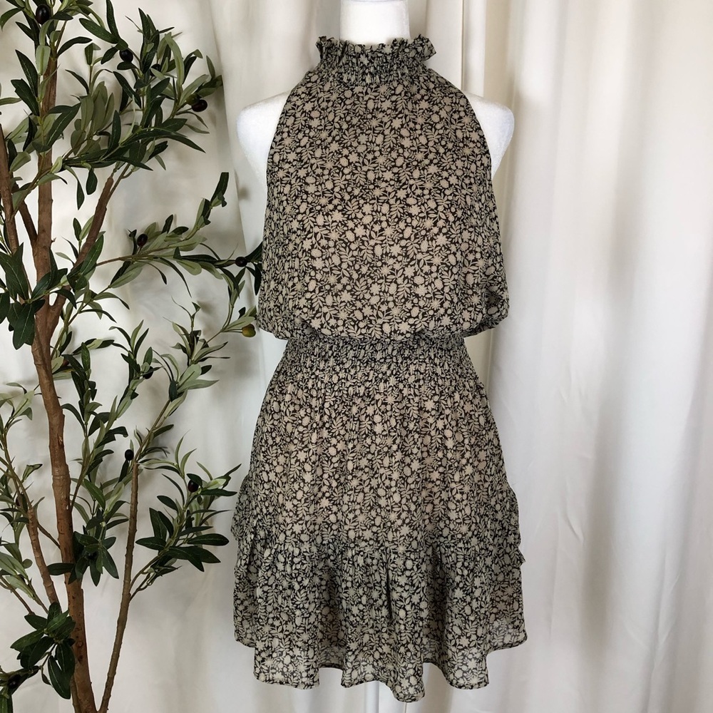 Smocked Sleeveless Floral Mini Dress in Beige and Black Ruffles Sz S (DJ4)